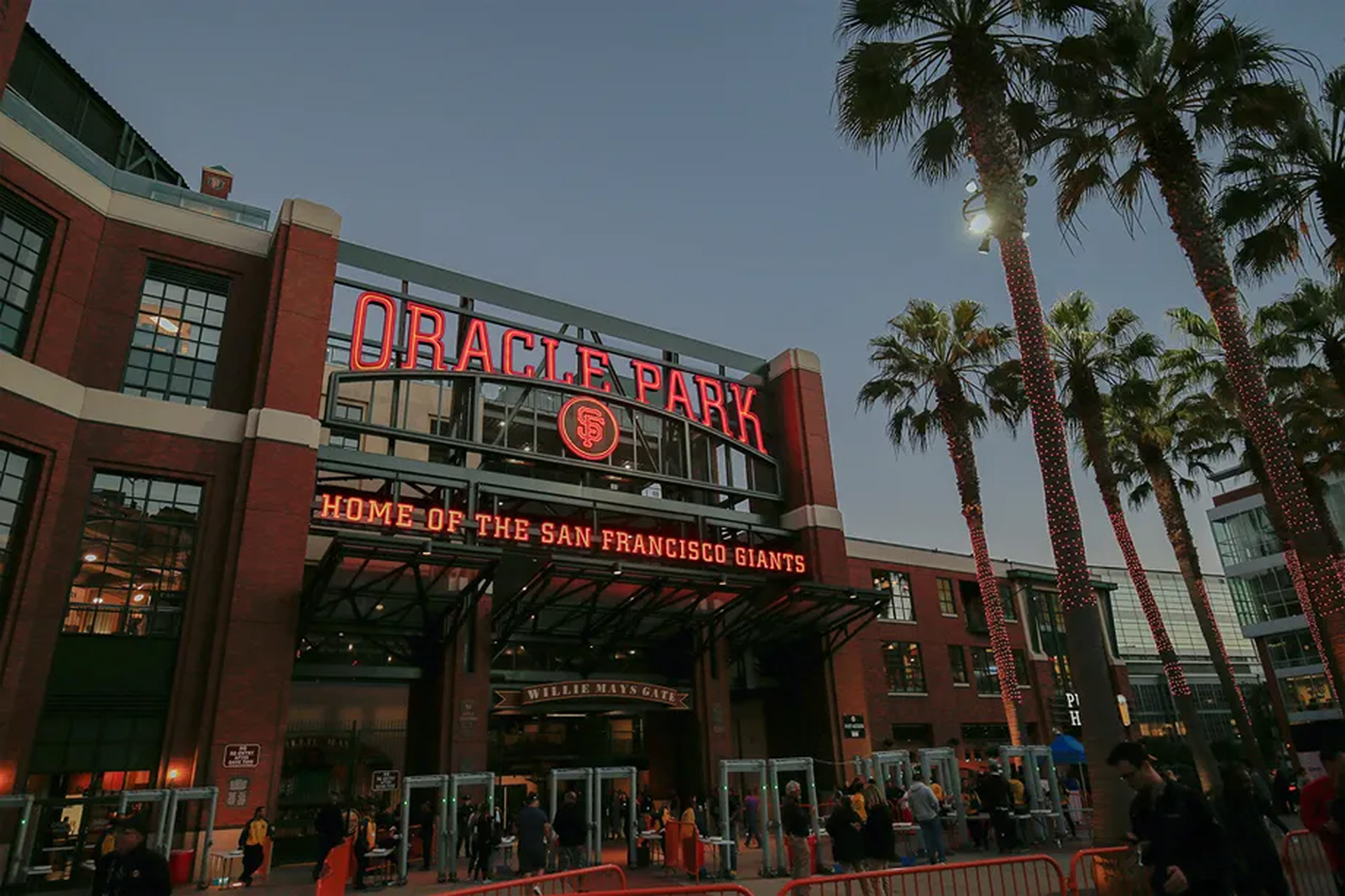 2023 San Francisco Giants Schedule & Oracle Park Tips